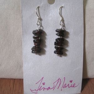 TM Art., Silver Pl Garnet gem earrings